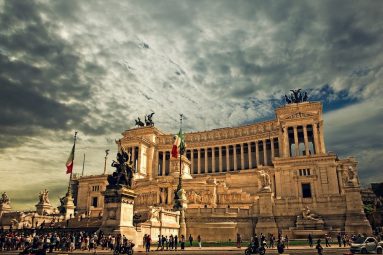 De Masi: un libro per scoprire il futuro di Roma
