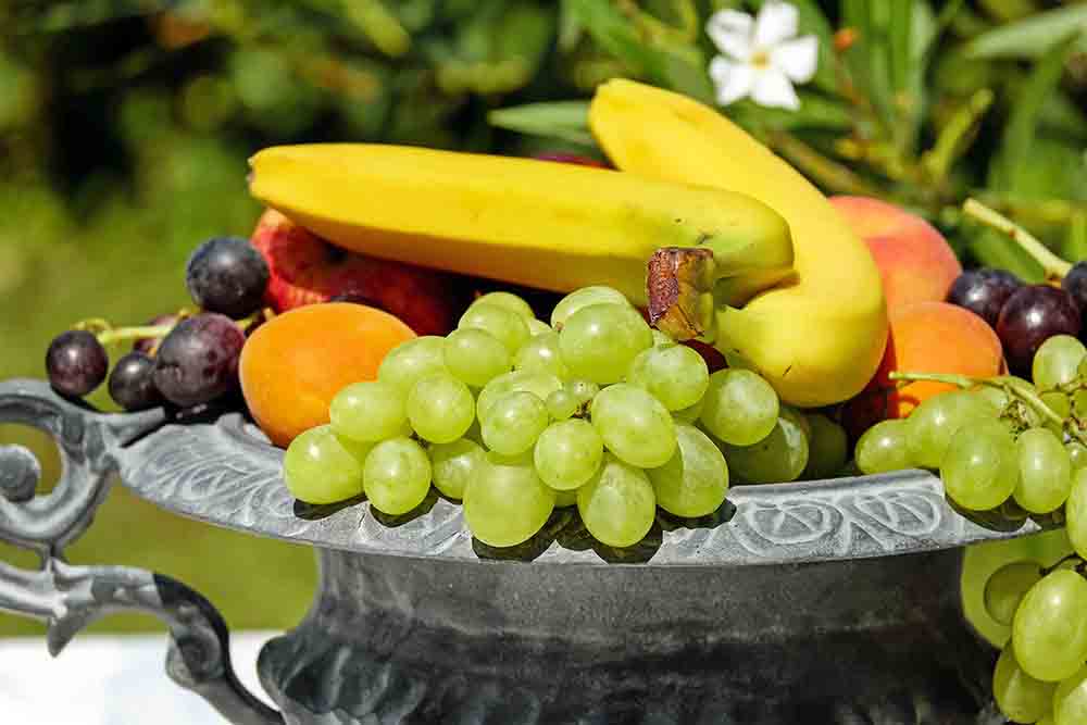 Frutta di stagione con effetto depurativo