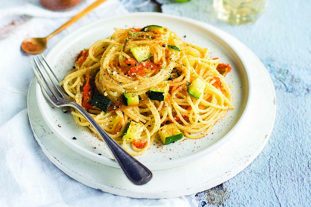Ricette Ipercoop: Spaghetti con fiori di zucca e bottarga